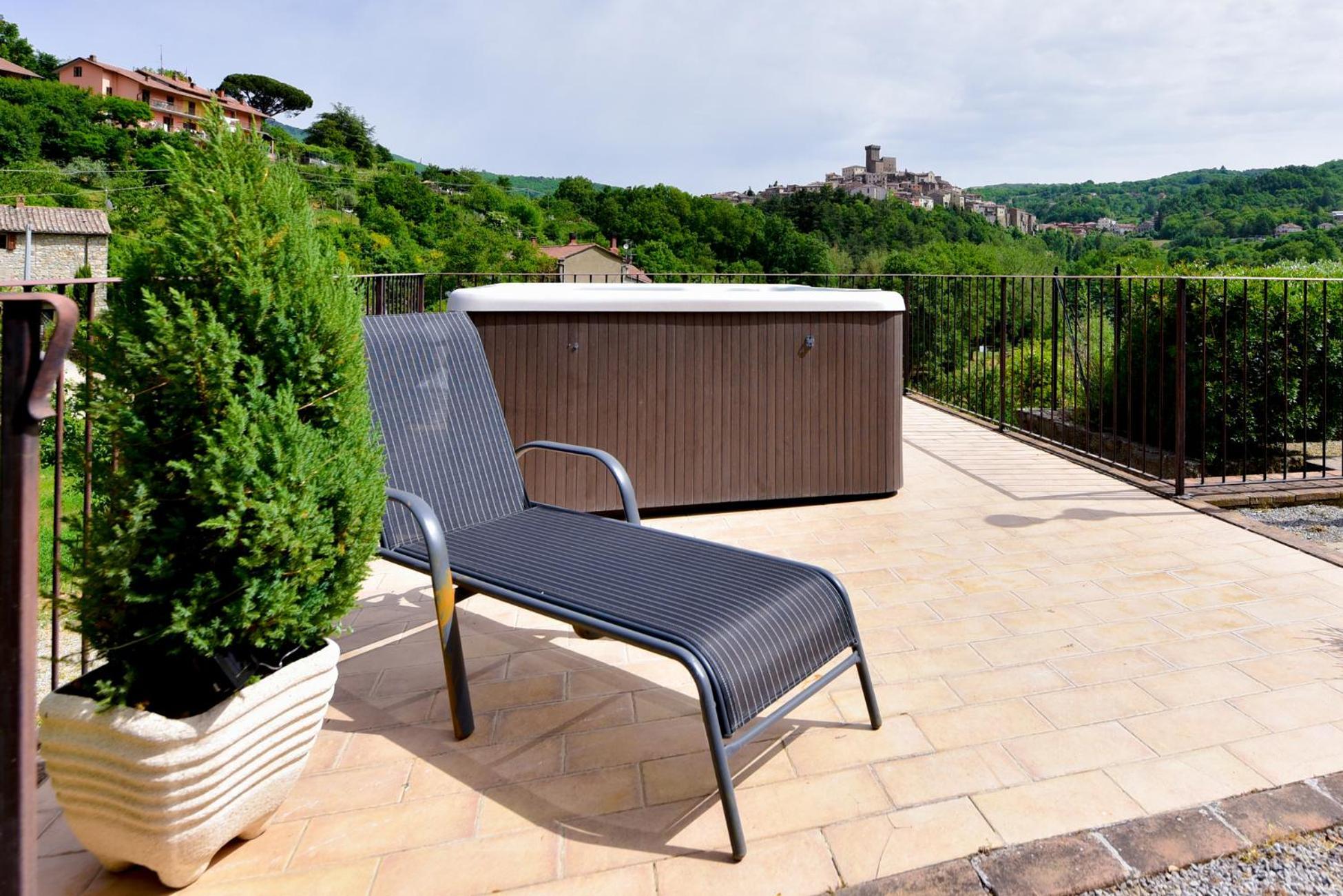 Agriturismo Castello Delle Fornaci - Private Jacuzzi Arcidosso Eksteriør billede
